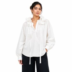 Blouse à Col Volanté